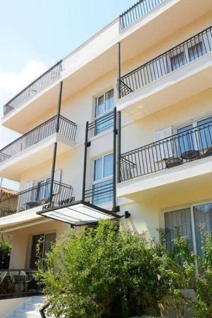 Hanioti Hotel Hotel 2*